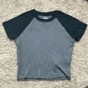 Never worn- Hollister baby tee